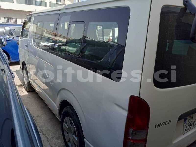 Big with watermark toyota hiace ivory coast aboisso 68270