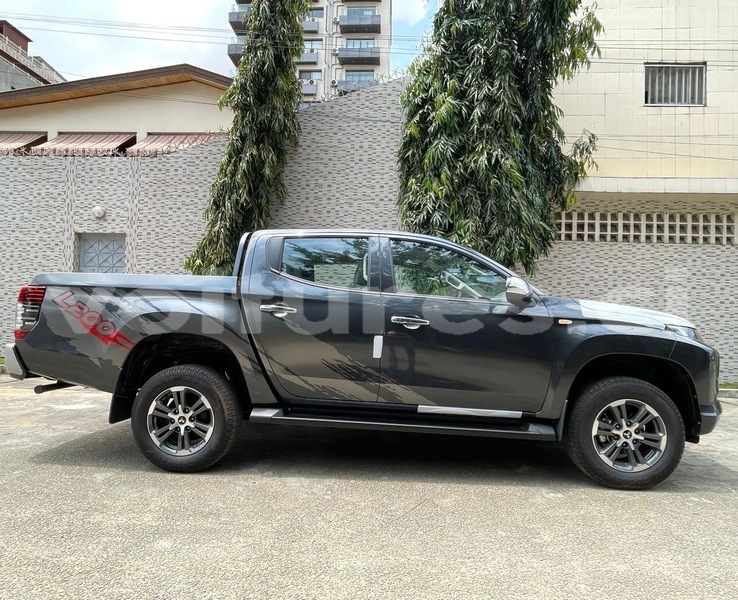 Big with watermark mitsubishi l200 abidjan abidjan 68466