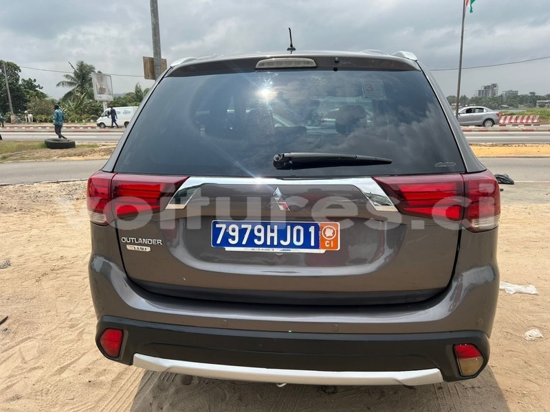 Big with watermark mitsubishi outlander abidjan abidjan 68561