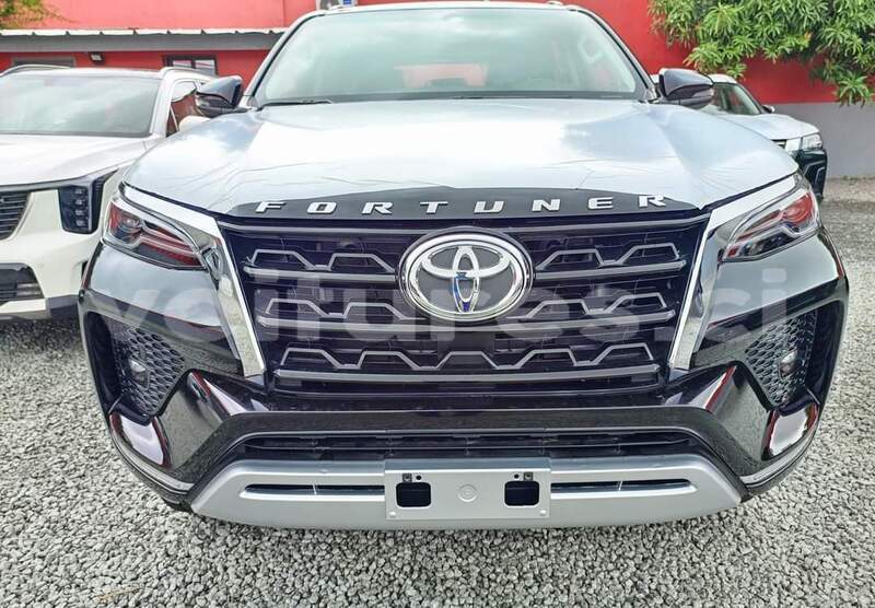 Big with watermark toyota fortuner abidjan abidjan 68900