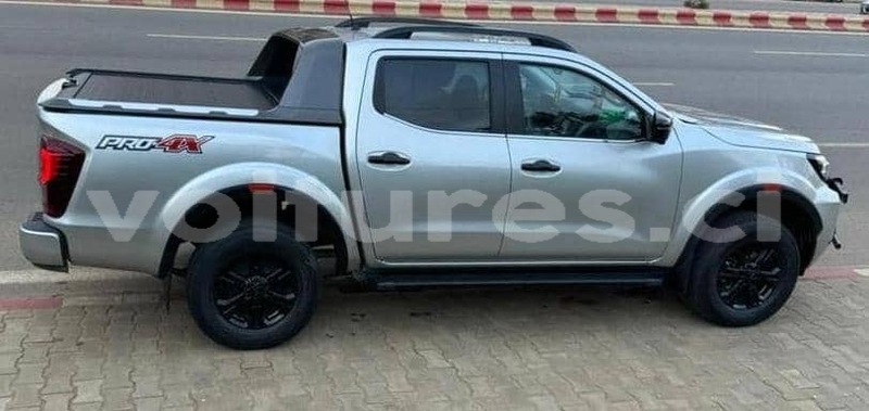 Big with watermark nissan navara abidjan abidjan 69018