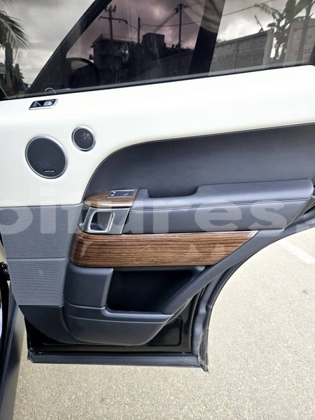 Big with watermark range rover range rover abidjan abidjan 69444