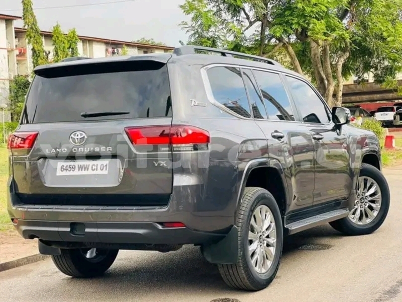 Big with watermark toyota land cruiser vallee du bandama bouake 69514