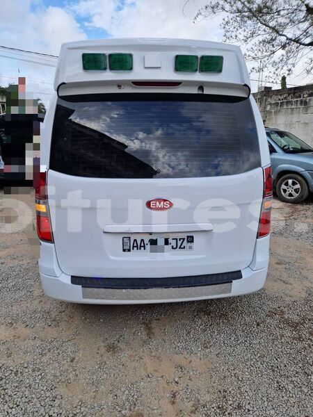 Big with watermark hyundai h1 abidjan abidjan 69842