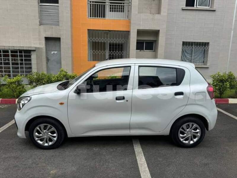 Big with watermark toyota vitz ivory coast aboisso 70079