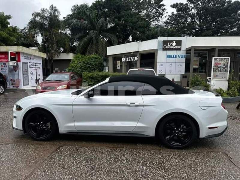 Big with watermark ford mustang ivory coast aboisso 70156