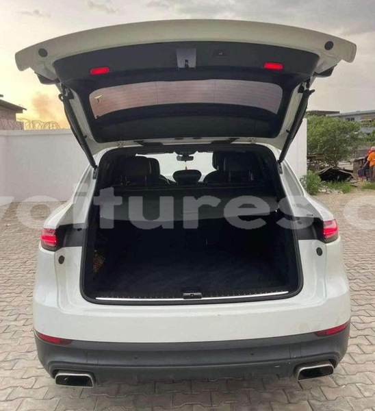 Big with watermark porsche cayenne abidjan abidjan 70347