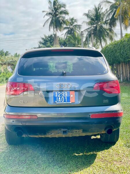 Big with watermark audi q7 abidjan abidjan 70418