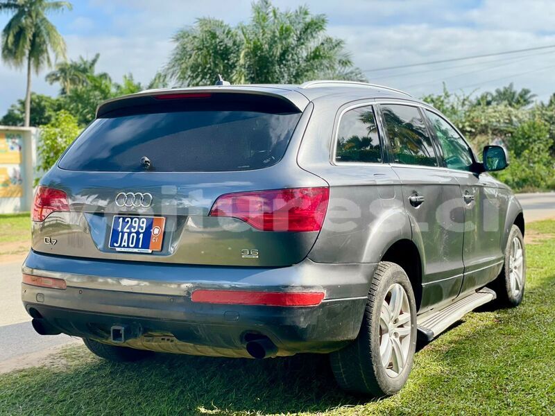 Big with watermark audi q7 abidjan abidjan 70418