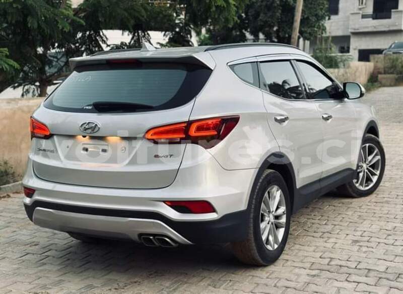 Big with watermark hyundai santa fe ivory coast aboisso 70469