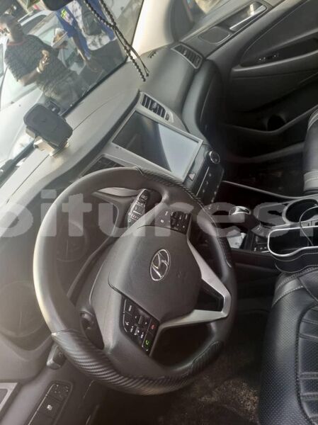 Big with watermark hyundai tucson abidjan abidjan 70997