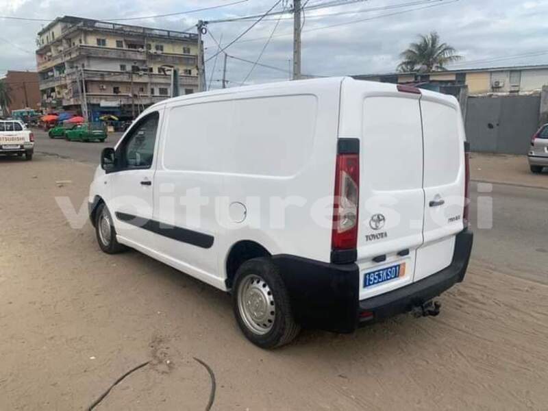 Big with watermark toyota proace ivory coast aboisso 71240