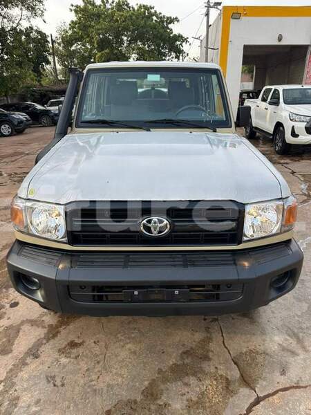 Big with watermark toyota land cruiser ivory coast aboisso 71345