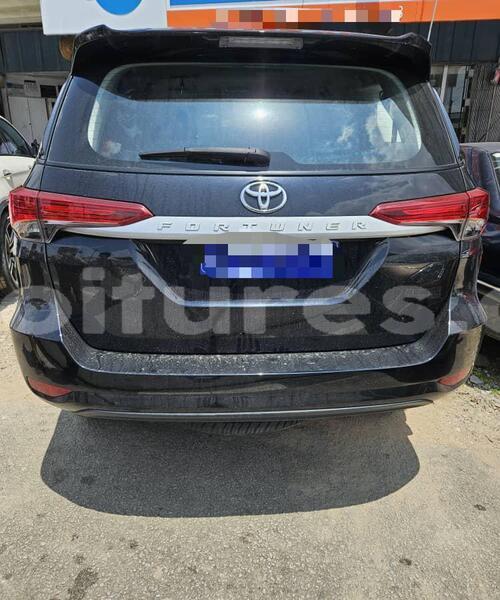 Big with watermark toyota fortuner abidjan abidjan 72083