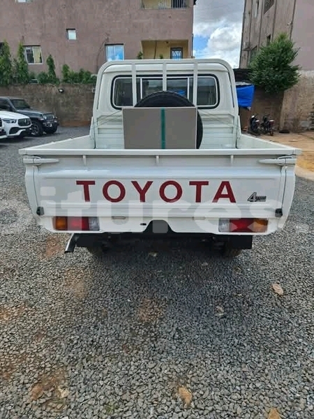 Big with watermark toyota land cruiser ivory coast aboisso 72179