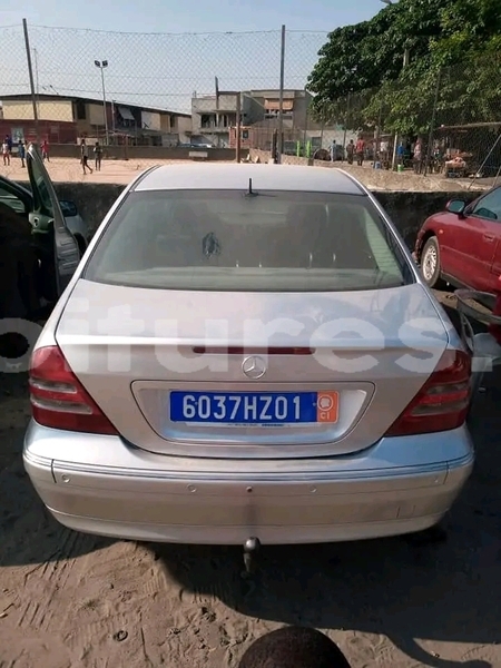 Big with watermark mercedes viano ivory coast agboville 72269