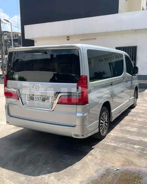 Big with watermark toyota granvia ivory coast aboisso 72376