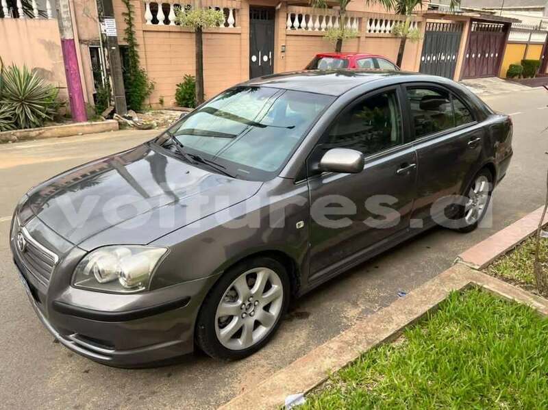 Big with watermark toyota avensis abidjan abidjan 72472