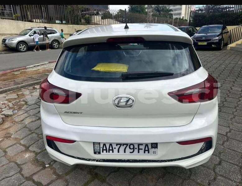 Big with watermark hyundai accent abidjan abidjan 72510