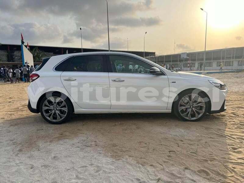 Big with watermark hyundai i30 abidjan abidjan 72511