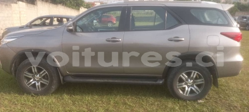 Big with watermark toyota fortuner abidjan abidjan 72600