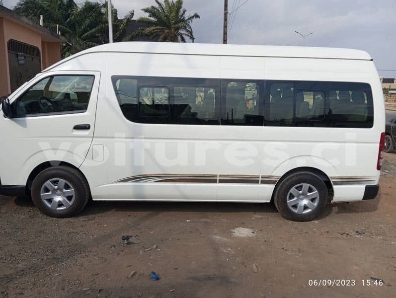 Big with watermark toyota hiace ivory coast aboisso 72775