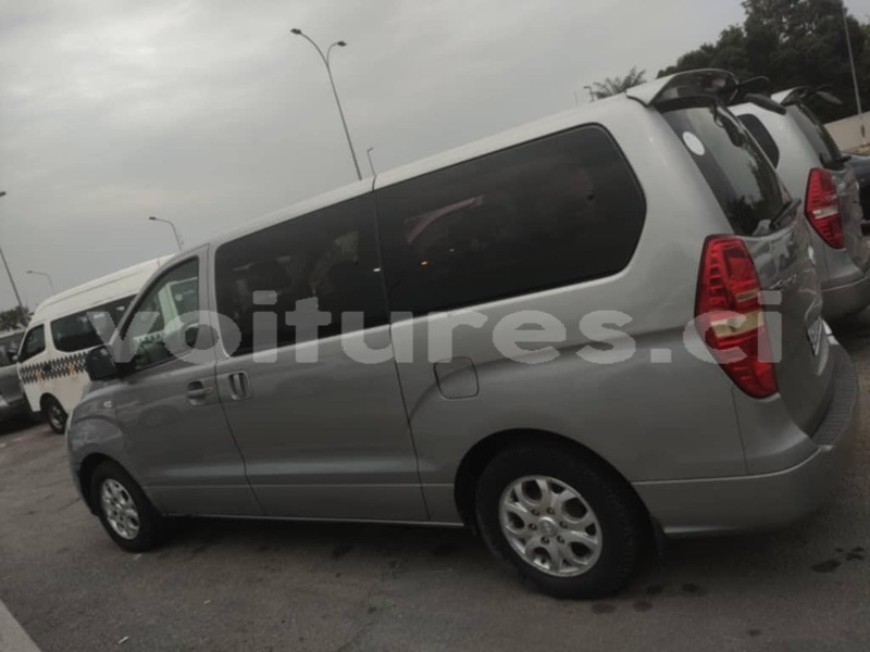 Big with watermark hyundai h1 abidjan abidjan 72780