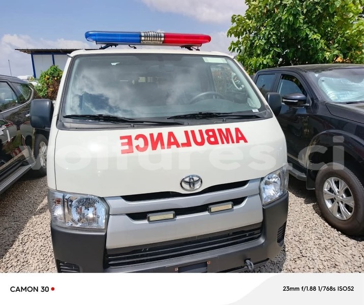 Big with watermark toyota hiace ivory coast aboisso 72811