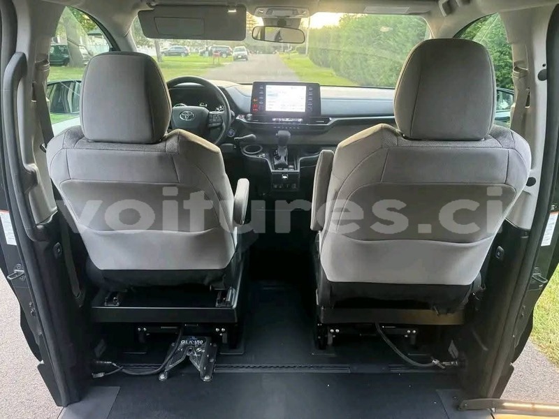 Big with watermark toyota sienna ivory coast aboisso 72822