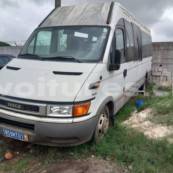 Big with watermark iveco trakker ivory coast aboisso 72838