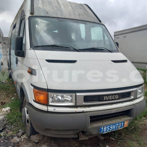 Big with watermark iveco trakker ivory coast aboisso 72838