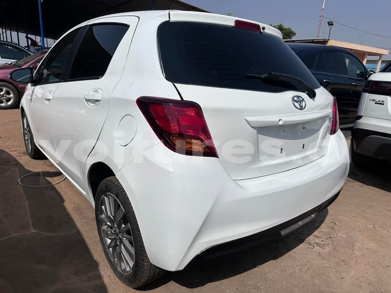 Big with watermark toyota yaris ativ ivory coast aboisso 72850