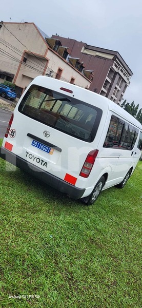 Big with watermark toyota hiace ivory coast aboisso 73033