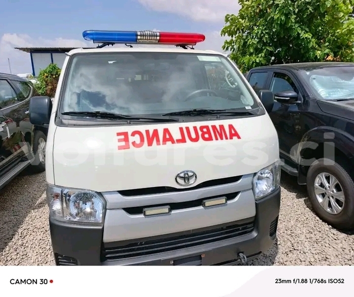 Big with watermark toyota hiace ivory coast aboisso 73187