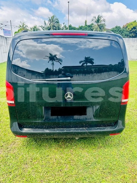 Big with watermark mercedes benz viano ivory coast aboisso 73193