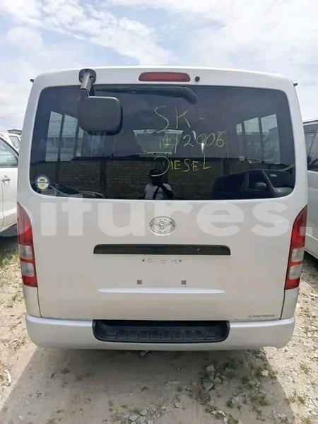 Big with watermark toyota hiace ivory coast aboisso 73569