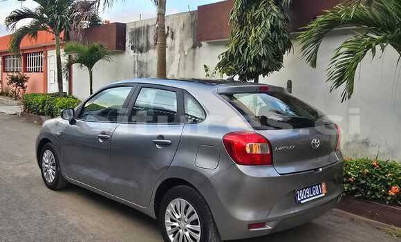 acheter-occasion-voiture-toyota-starlet-gris-abidjan-abidjan